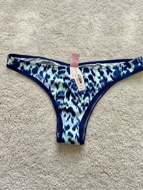 NWT Victoria’s Secret Blue Geo Animal Print Ruched Back Cheekini Panties Large L